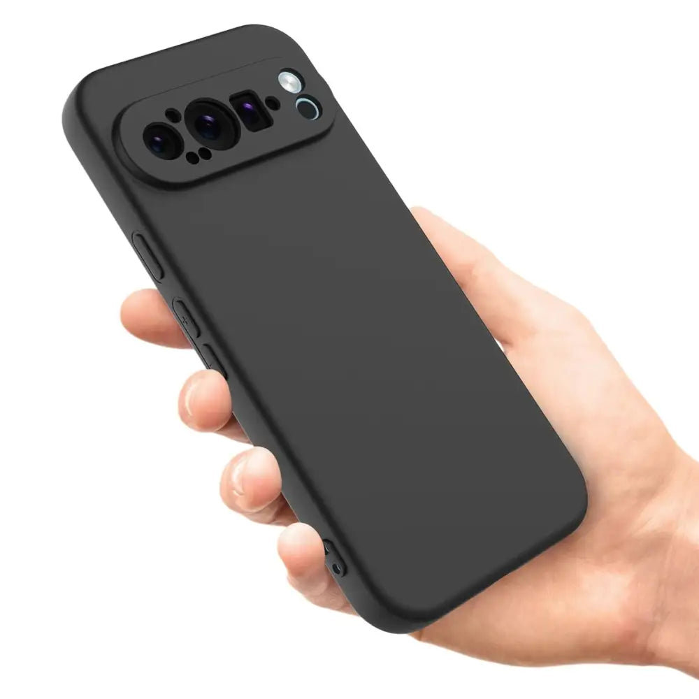 Mustan suojakuoren, jossa on kameran linssileikkaus, kiinni Google Pixel 9 Pro XL -mallissa
