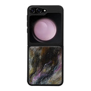 Samsung Galaxy Z Flip 5 modern art suojakuoret - Ophelia - Noora Kämppi - Ei